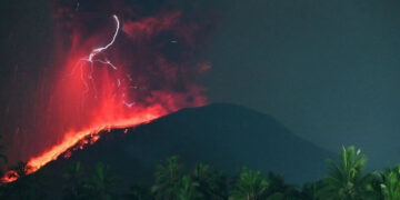 2 Pengungsi Letusan Gunung Ibu Halmahera Barat Meninggal
