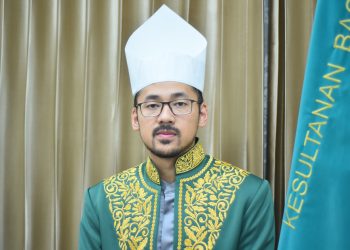 Peringati HUT Ke 21, Sultan Bacan Ajak Masyarakat Adat Dukung Pembangunan di Halsel
