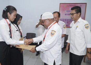 Lima CPNS Dari Sekolah Tinggi Transportasi Darat Terima SK 80 Dari Walikota Tikep 