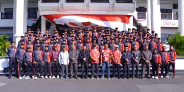 Walikota Capt. Ali Ibrahim Lepas 132 Kontingen POPDA XI ke Sofifi 