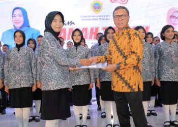 Pelatih dan Anggota Paskibraka Halmahera Tengah Diberi Piagam Penghargaan 