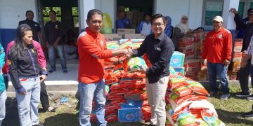 Harita Nickel Terjunkan Tim Rescue dan Salurkan Ratusan Paket Sembako ke Posko Pengungsi Korban Banjir Rua 