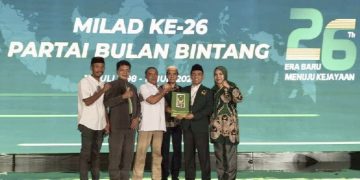 Setelah Golkar, Pasangan Calon Bupati dan Wakil Bupati Halteng IMS-Adil Terima Rekomendasi PBB