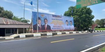 Tim Pasangan Calon Nomor Urut 2 Syamsul Rizal Hasdy dan Adam Dano Diduga Memasang Baliho Tampa Izin Pemilik Rumah