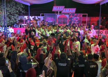 Gelar Kampaye Gabungan di Soasio, Pasangan HAS dan MASI AMAN Dihadiri Ribuan Pendukung, Abdurahman: Pemuda Soasio Siap Berjuang 