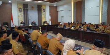 Walikota dan Wakil Walikota Tikep Gelar Rapat Bersama Camat dan Lurah Se-Kota Tidore