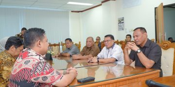 Walikota Tidore Muhammad Sinen Serahkan LKPD Kota Tidore Kepulauan TA 2024