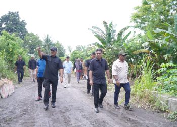 Hari Pertama Berkantor, Muhammad Sinen dan Ahmad Laiman Kunjungi Lokasi Banjir Tomalou 