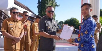 Didamping Wakil Walikota, Muhammad Sinen Serahkan 41 SK CPNS dan PPPK Tahun 2020