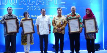Disdukcapil Tidore, Satu-Satunya di Provinsi Maluku Utara yang Menerima Sertifikat ISO 27001