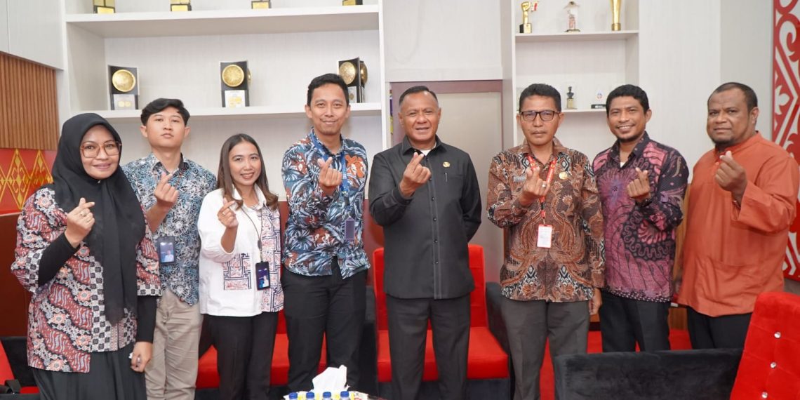 Walikota Tidore Terima Penyerahan Manfaat Tabungan Hari Tua dari PT Taspen