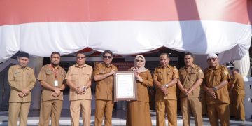 Disdukcapil Tidore Sunaryah Saripa Terima Penghargaan SMKI ISO, 27001 dari Kemendagri RI di Jakarta 