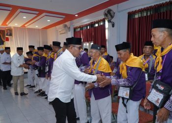 Wakil Walikota Tidore Ahmad Laiman Resmi Lepas 105 CJH 