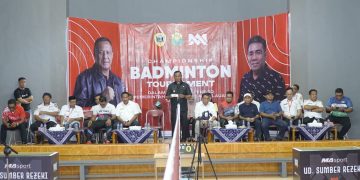 Walikota Muhammad Sinen Resmi Buka Turnamen Badminton Main Aman, Sambut HUT Pemkot Tilep ke 22