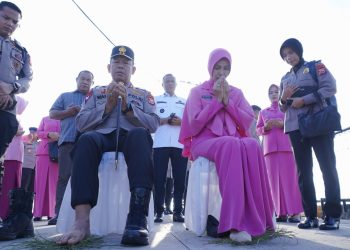 Kunker Ke Tidore, Kapolda Malut Disambut Tradisi Adat Joko Hale