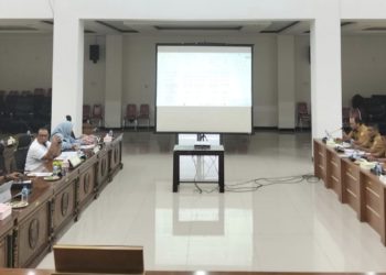 DPRD dan Pemkot Tidore Gelar Rapat Pembahasan Realisasi Semester Pertama Tahun 2025