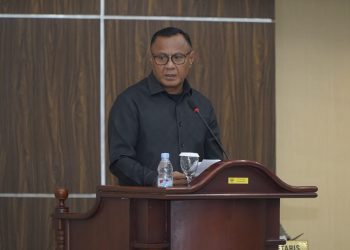 Walikota Tidore, Sampaikan Jawaban Ranperda Perubahan APBD Kota Tidore Tahun 2025 ke DPRD