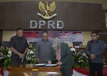 DPRD Kota Tidore Setujui Ranperda Perubahan APBD Tahun 2025