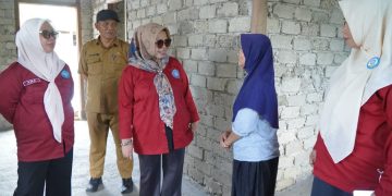 Ketua TP PKK Tidore Tinjau Pendampingan Perbaikan RTLH di Pulau Tidore