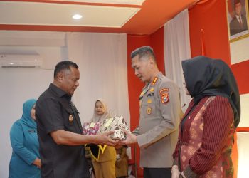Walikota Muhammad Sinen Hadiri Pisah Sambut Kapolresta Tidore