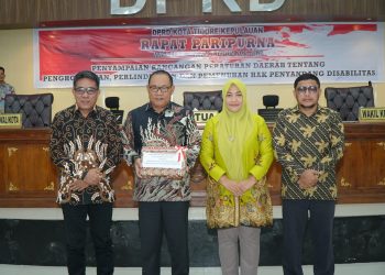 Pemkot Tidore Sampaikan Ranperda Perlindungan Disabilitas pada Rapat Paripurna