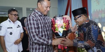 Wali Kota Tidore Lepas 18 Guru dan Kepala Sekolah Masa Purna Bakti 2025-2026