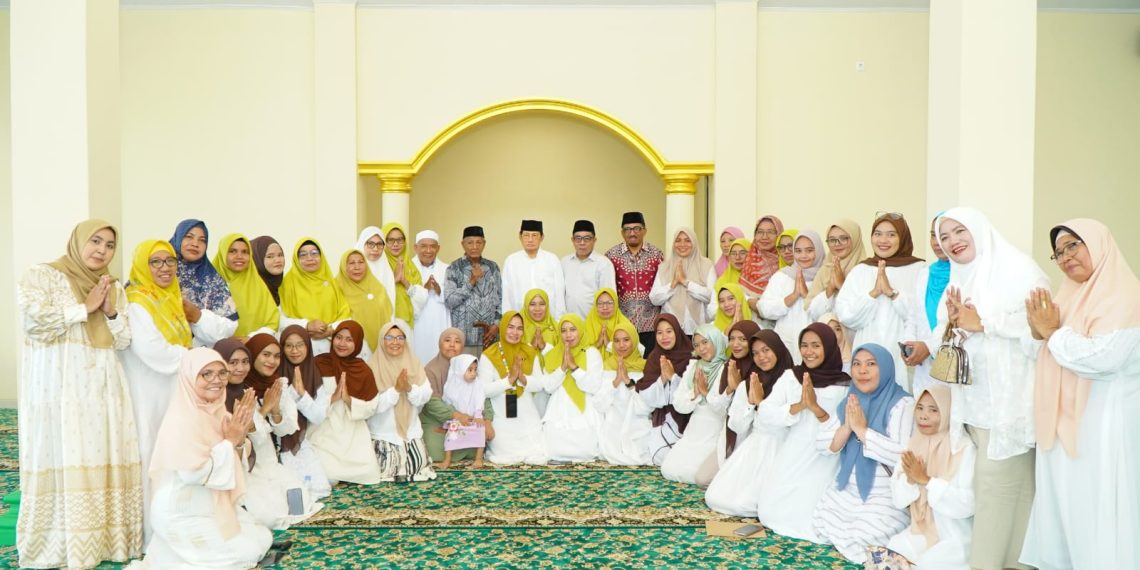 Sultan Tidore Puji Kontribusi Ahmad Hatari atas Pembangunan Musholla Nurul Iman