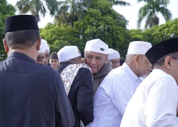 Ribuan Jemaah Padati Halaman Kantor Wali Kota Tidore untuk Salat Idulfitri 1447 H