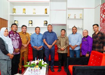 ​Wali Kota Muhammad Sinen Dukung Program Peningkatan Pendidikan Perangkat Desa di Unibra