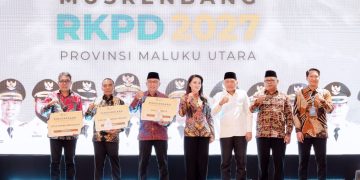 Kota Tidore Kepulauan Terima Penghargaan Atas Keberhasilan Penurunan Stunting 2025