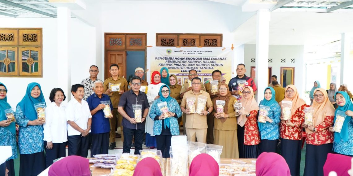 Perkuat Ekonomi Rumah Tangga, Wawali Tidore dan TP-PKK Dukung Pengembangan UMKM Toloa