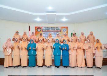 Ketua DWP Kota Tidore Kepulauan Resmi Pengukuhan 17 Ketua Antar Waktu OPD Masa Bakti 2024–2029