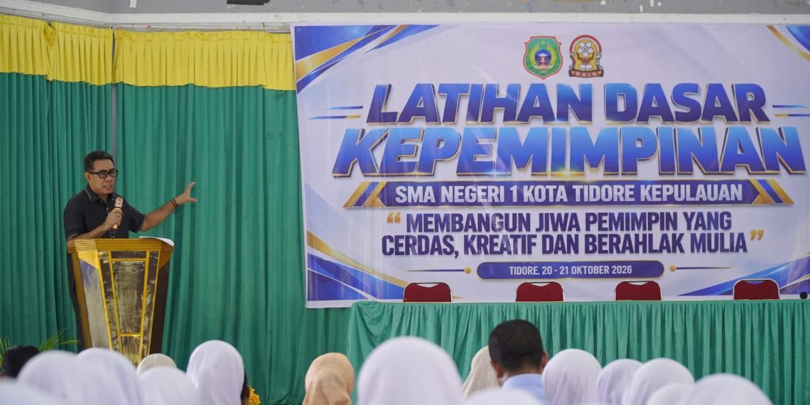 Buka LDKS SMAN 1 Tidore, Wawali Ahmad Laiman Tekankan Pentingnya Karakter dan Jiwa Kepemimpinan Generasi Muda
