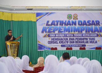 Buka LDKS SMAN 1 Tidore, Wawali Ahmad Laiman Tekankan Pentingnya Karakter dan Jiwa Kepemimpinan Generasi Muda