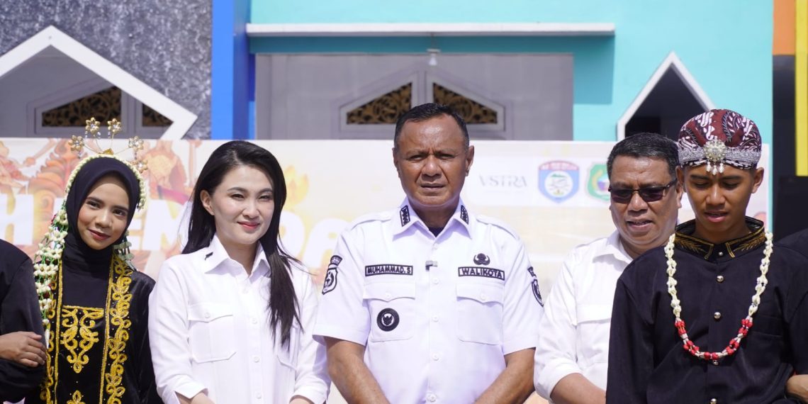 Kunker ke Tidore, Gubernur Maluku Utara Apresiasi Sumpah Pemuda Mandiri dan Tinjau Infrastruktur Bersama Menteri PU